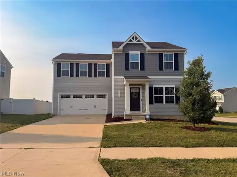 2677 Himelrigh Blvd, Barberton, OH 44203