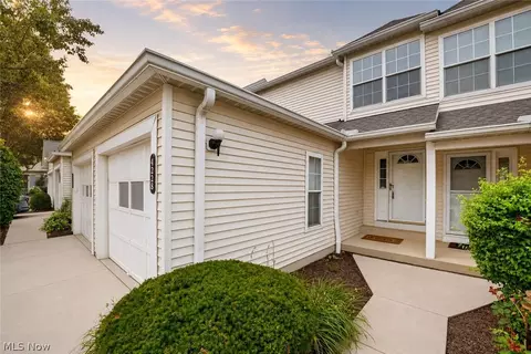 4228 River Ridge Dr, Cleveland, OH 44109