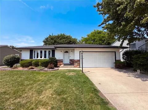 11500 Stormes Dr, Cleveland, OH 44130