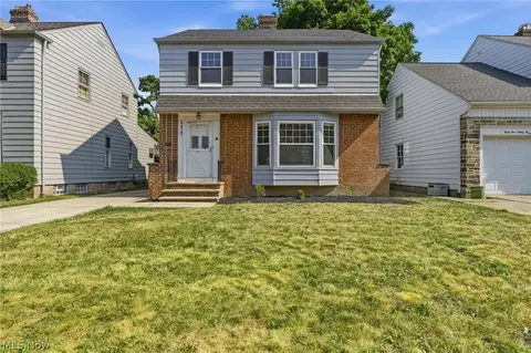 4429 Groveland Rd, University Heights, OH 44118