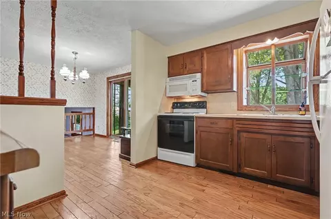 3895 Stroup Rd, Rootstown, OH 44272 photo 14