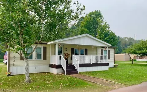 78 3rd Ave, Stratton, OH 43961