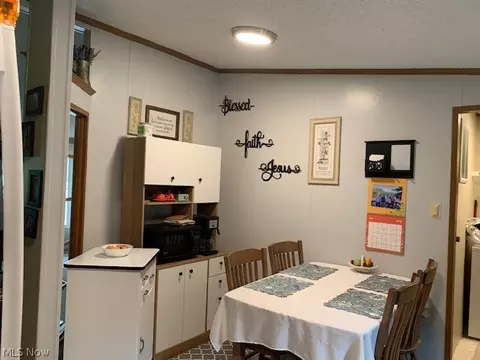 Dining - 78 Third Ave, Stratton, OH 43961 photo 1 of 1