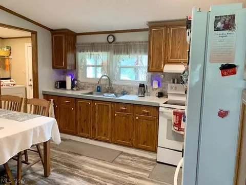Kitchen - 78 Third Ave, Stratton, OH 43961 photo 2 of 2