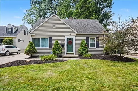 2140 14th St, Cuyahoga Falls, OH 44223