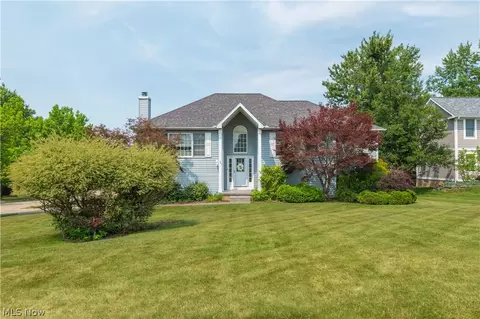 14122 Ashley Ln, North Royalton, OH 44133