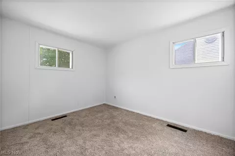 2905 Riverview Ln, Lorain, OH 44055 photo 22