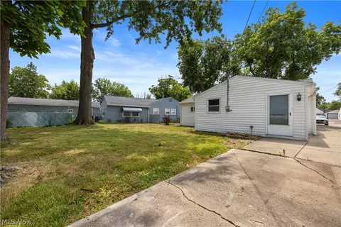2905 Riverview Ln, Lorain, OH 44055 photo 31