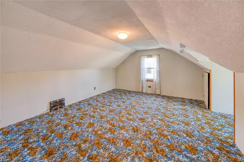 Bedroom - 354 E 260th St, Euclid, OH 44132 photo 6 of 7