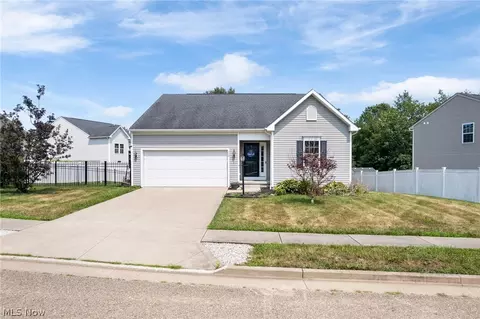 880 Starr Ridge St SE, Massillon, OH 44646