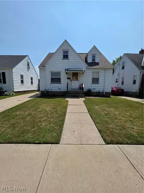 13445 Wainstead Ave, Cleveland, OH 44111