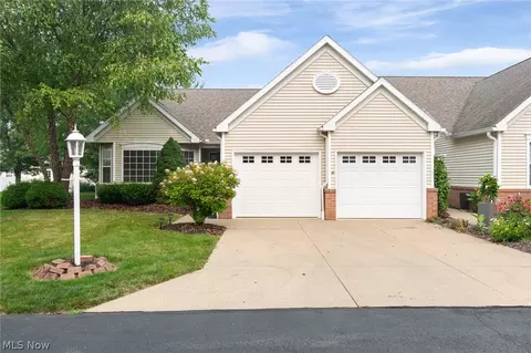 2823 Stratford Cir, Akron, OH 44312
