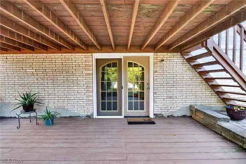 Exterior - 7171 Rustic Oval, Seven Hills, OH 44131 photo 8 of 10