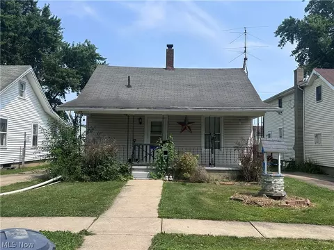 456 W New York Ave, Sebring, OH 44672