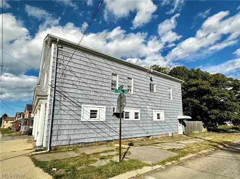 3177 Elyria Ave, Lorain, OH 44055 photo 3