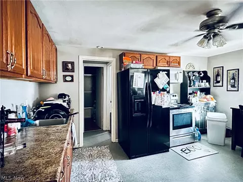 3177 Elyria Ave, Lorain, OH 44055 photo 5