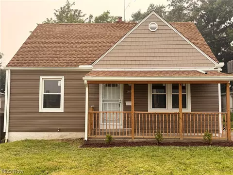 1690 Coventry St, Akron, OH 44301