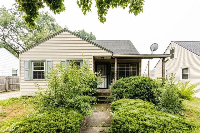 16906 Holly Hill Dr, Cleveland, OH 44128