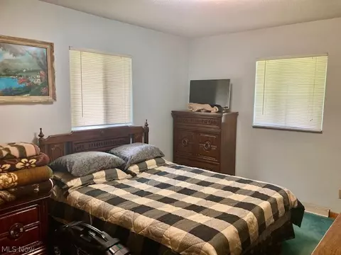 Bedroom - 4474 Ridge Rd, Wadsworth, OH 44281 photo 1 of 2