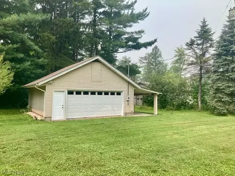 Exterior - 4474 Ridge Rd, Wadsworth, OH 44281 photo 4 of 5