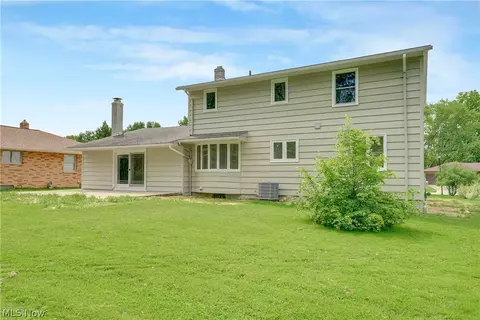 Exterior - 33065 Arlesford Dr, Solon, OH 44139 photo 2 of 2
