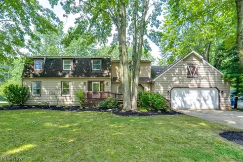 7144 Fairacres Ave, North Ridgeville, OH 44039