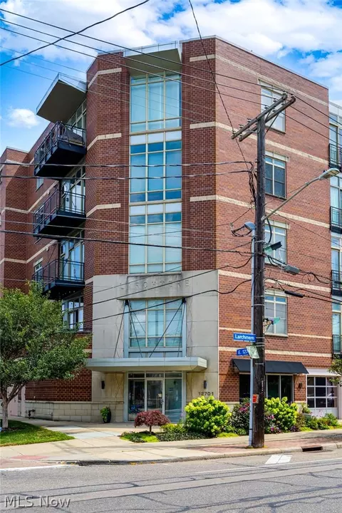 12701 Larchmere Blvd #2A, Cleveland, OH 44120