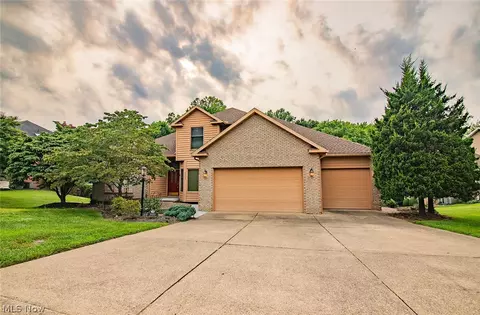 5603 Greenmont Pl, Vienna, WV 26105