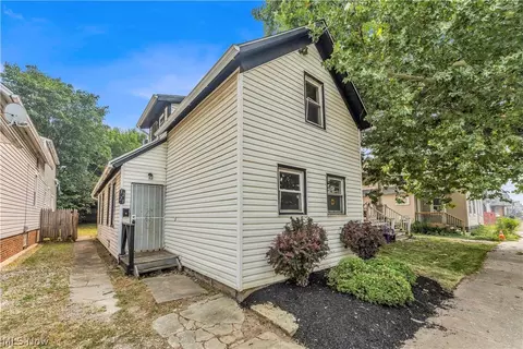 3221 Trowbridge Ave, Cleveland, OH 44109