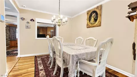 Dining - 1828 E 291 St, Wickliffe, OH 44092 photo 1 of 1