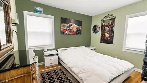 Bedroom - 1828 E 291 St, Wickliffe, OH 44092 photo 2 of 3