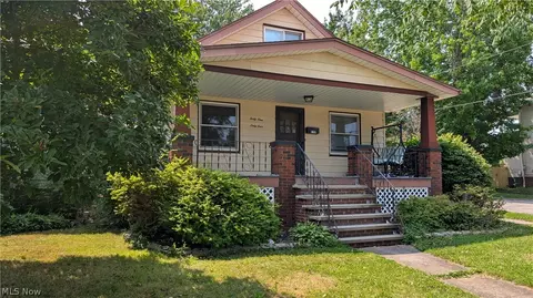 4164 W 50th St, Cleveland, OH 44144