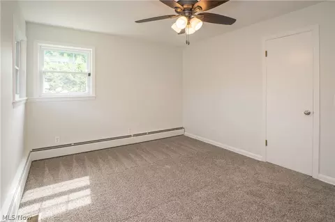 Bedroom - 3920 Ashwood St NW, Canton, OH 44708 photo 4 of 5