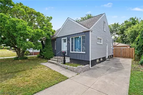 13512 Woodward Blvd, Garfield Heights, OH 44125
