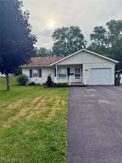 39 S Bon Air Ave, Youngstown, OH 44509