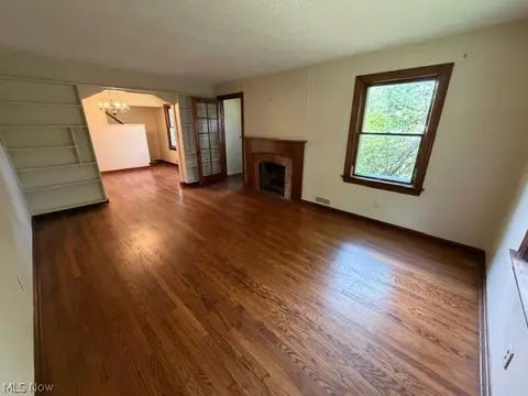 Living - 3452 Hillside Rd, Seven Hills, OH 44131 photo 2 of 3