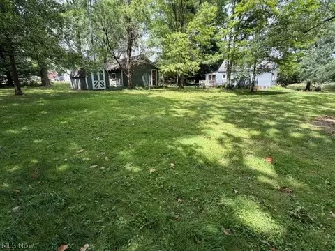 Exterior - 3452 Hillside Rd, Seven Hills, OH 44131 photo 2 of 2