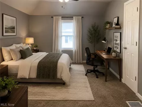 Bedroom - 240 E Miller Ave, Akron, OH 44301 photo 3 of 6