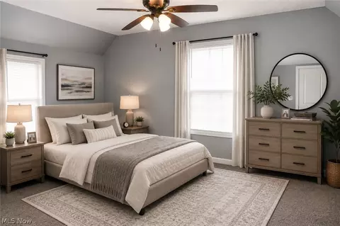 Bedroom - 240 E Miller Ave, Akron, OH 44301 photo 4 of 6