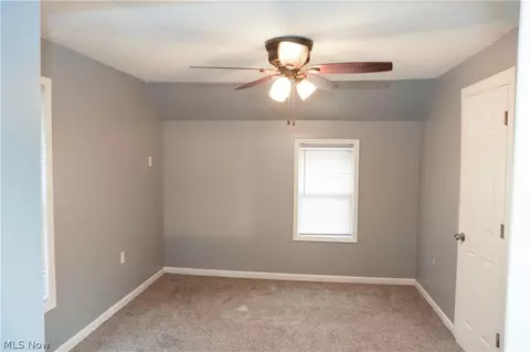 Bedroom - 240 E Miller Ave, Akron, OH 44301 photo 5 of 6