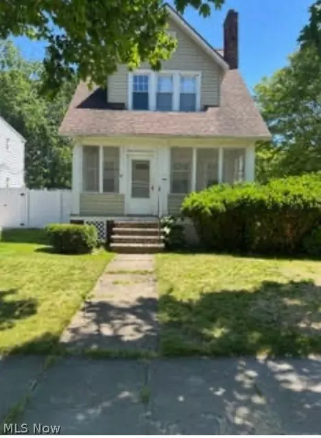 3970 Bluestone Rd, Cleveland Heights, OH 44121