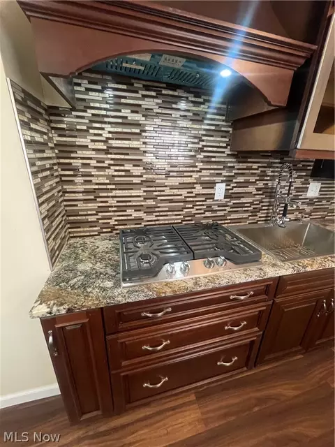 Kitchen - 280 Buckner Dr, Euclid, OH 44123 photo 3 of 4