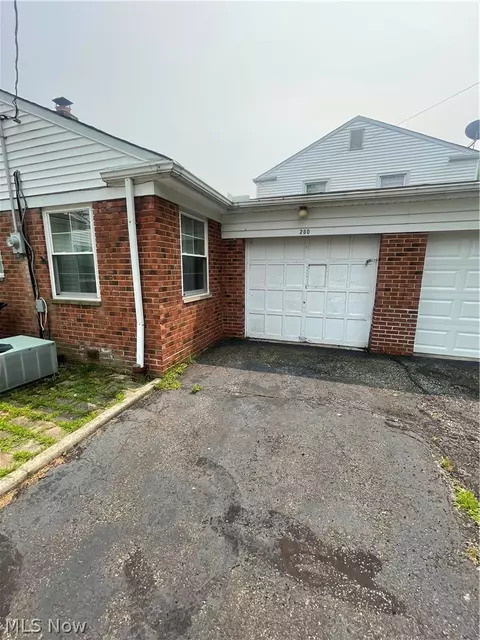 Exterior - 280 Buckner Dr, Euclid, OH 44123 photo 3 of 6