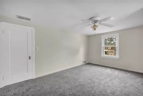 127 Lafayette St, Elyria, OH 44035 photo 24