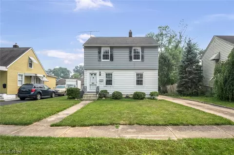 127 Lafayette St, Elyria, OH 44035 photo 3