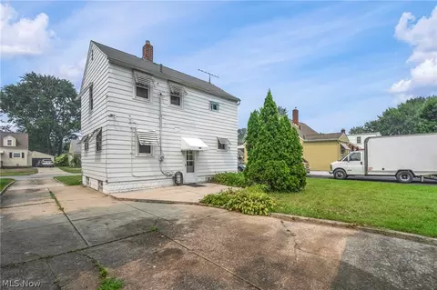 127 Lafayette St, Elyria, OH 44035 photo 33