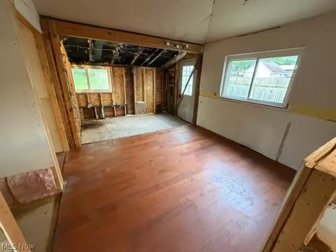 2250 Cooledge Ave, Akron, OH 44305 photo 8