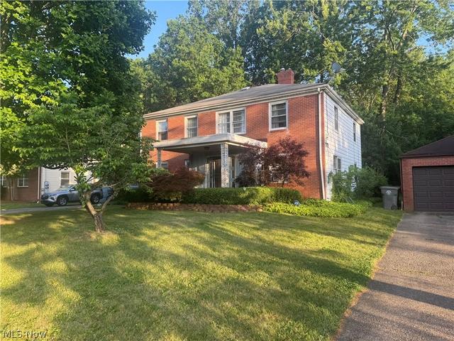 597 Tod Ln, Youngstown, OH 44504