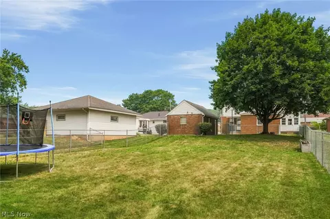 Exterior - 4418 Marcellus St NW, Canton, OH 44708 photo 8 of 8
