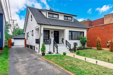 4626 Warner Rd, Garfield Heights, OH 44125